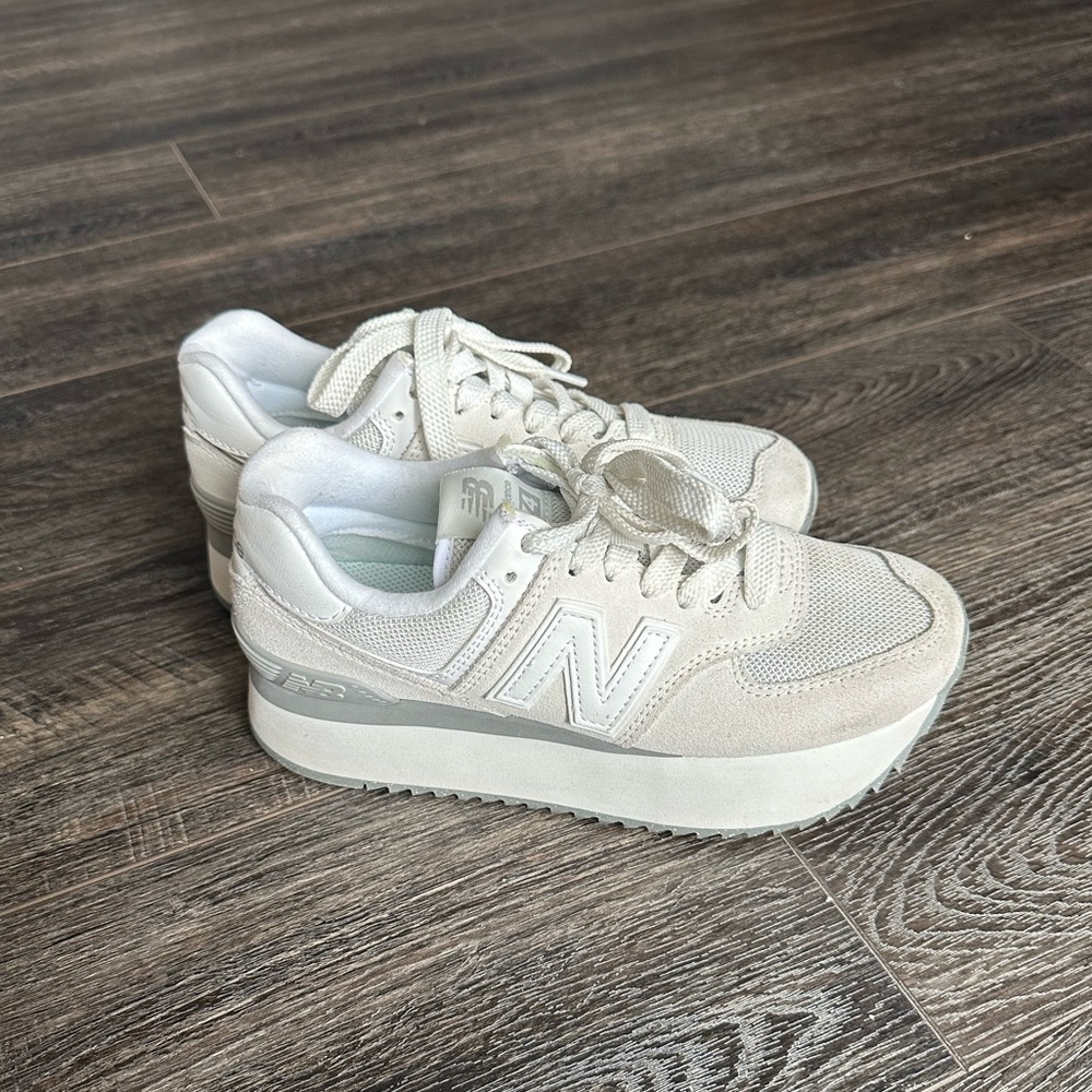 New Balance 574+